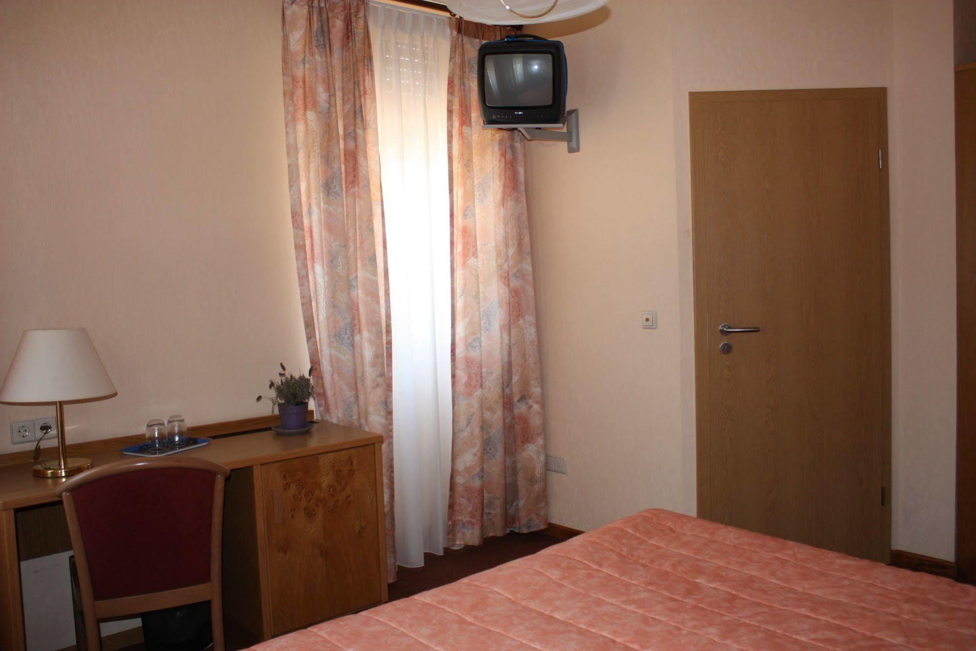 Op Der Bleech Hotel